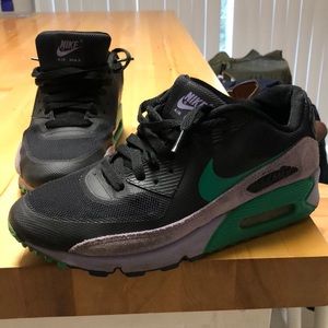 Nike Air Max - size 8